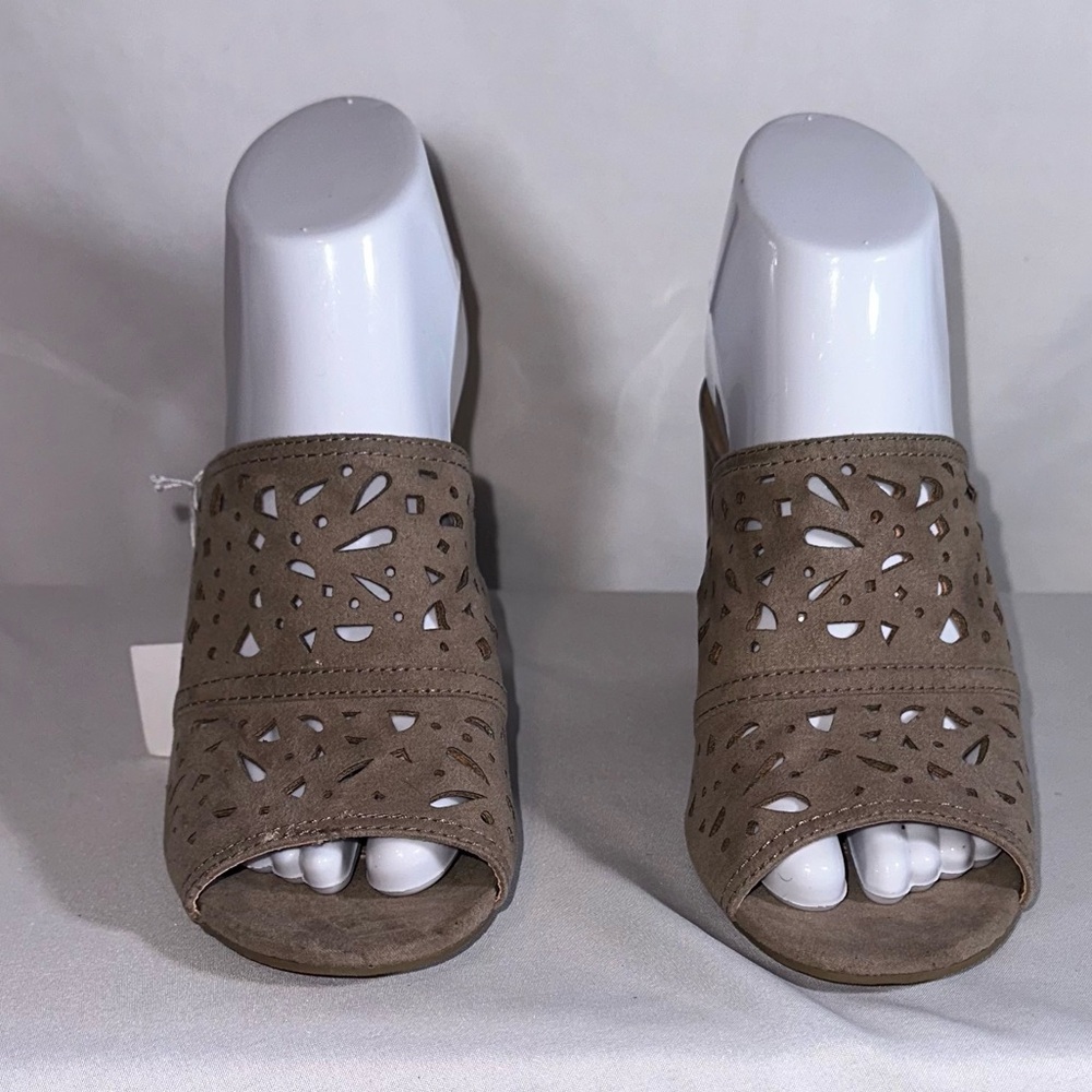 Women’s Heeled Sandals